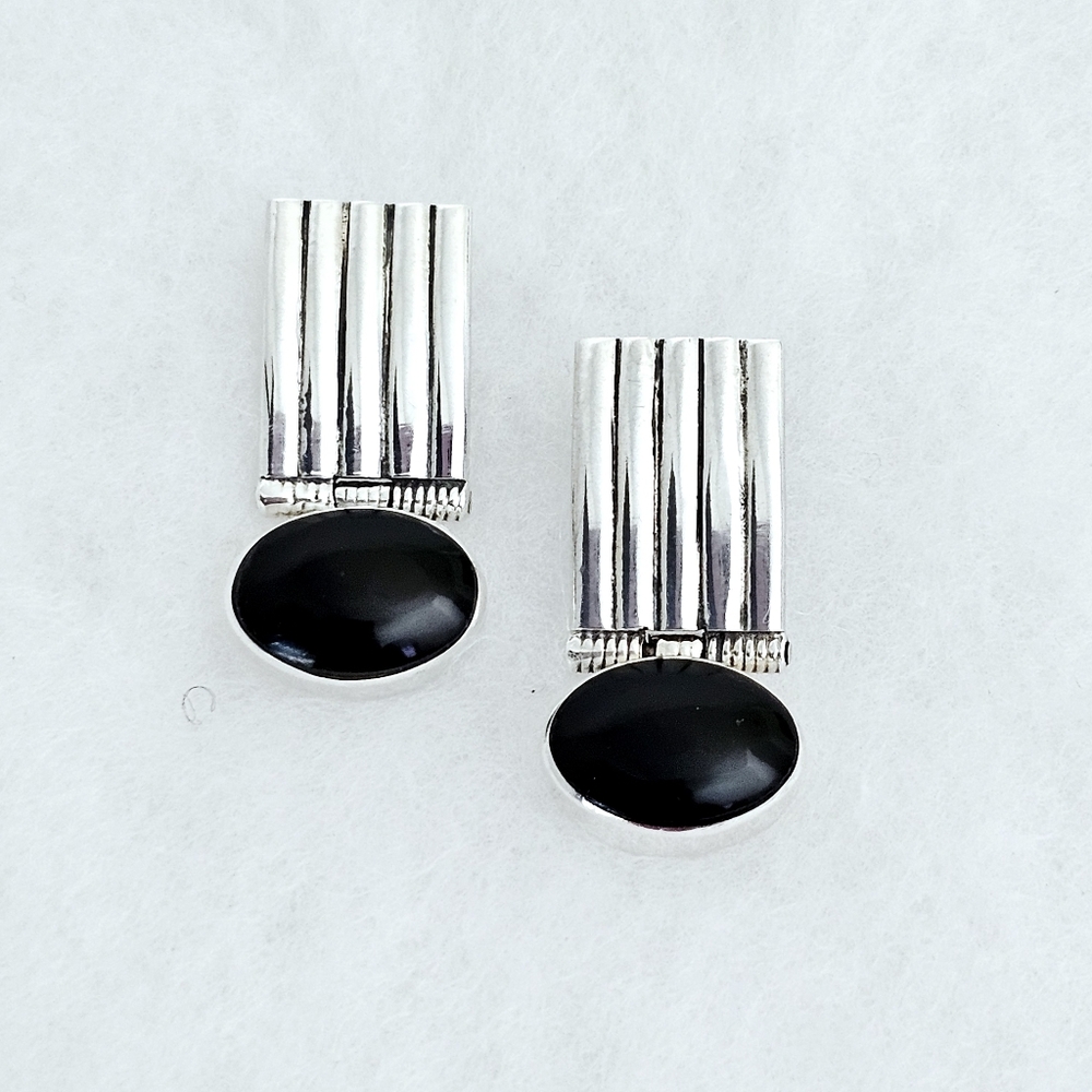 Silpada Super Rare Sterling Silver Oval Onyx Stone Ribbed Hinged Drop Earrings